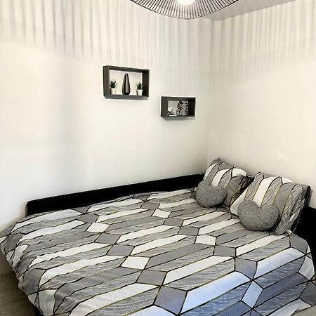 נואזי-לה-גראן Jolie Appartement Duplex 2 Min Gare-Disney Et Paris 15 Min מראה חיצוני תמונה