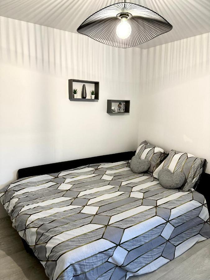נואזי-לה-גראן Jolie Appartement Duplex 2 Min Gare-Disney Et Paris 15 Min מראה חיצוני תמונה